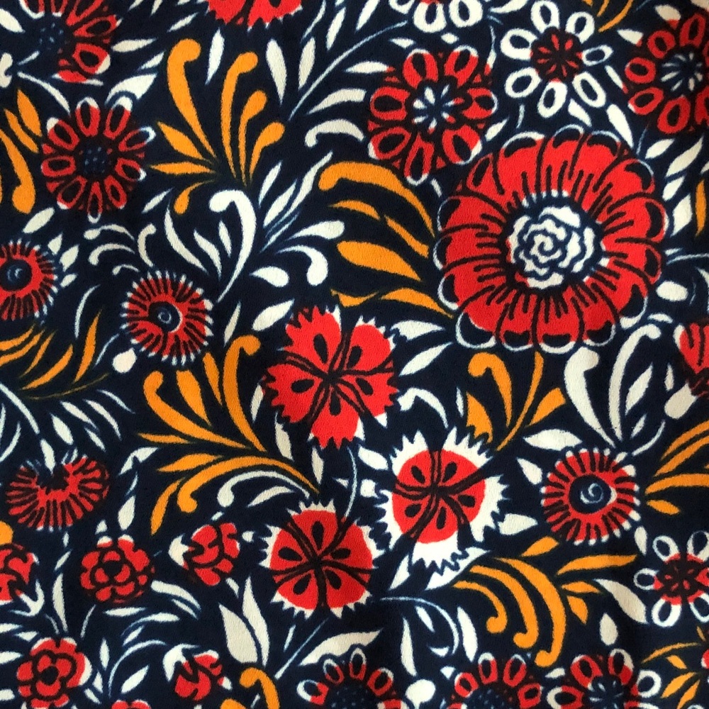 Express size large portofino slim fit Floral Button-Up Top - Picture 2 of 3